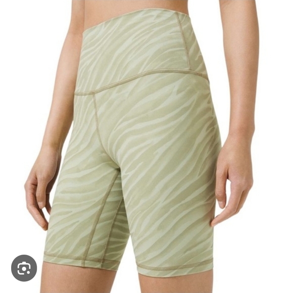 lululemon athletica Pants - lululemon athletica Zebra Pattern Bike Shorts - Gray